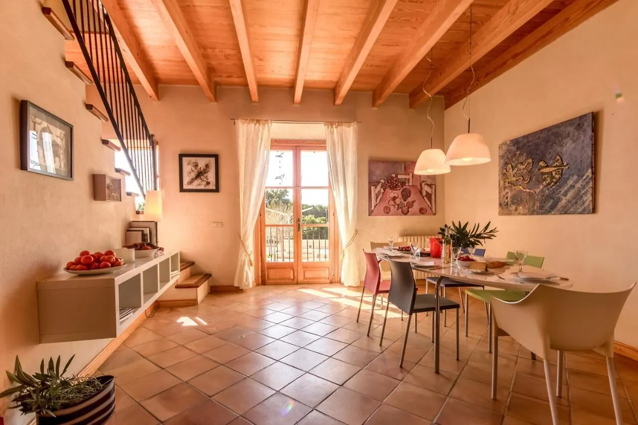 Townhouse In Palma 300 Mts To The Beach location